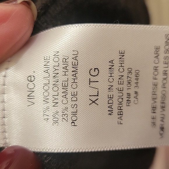 Vince Men's V-neck Wool sweater. XL Cold Weather Fall - Picture 4 of 10